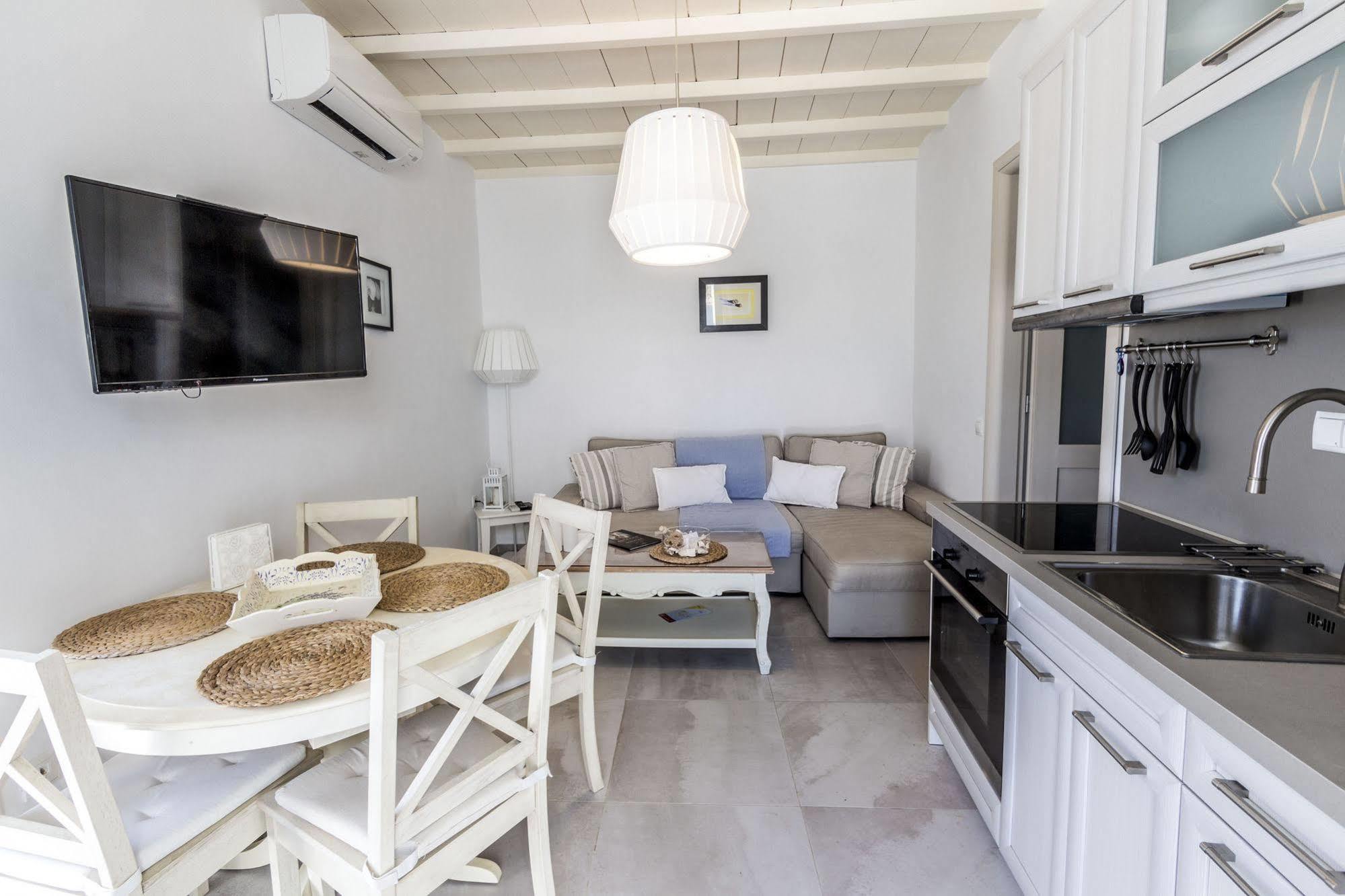 Lavish Suites Agios Ioannis Diakoftis Ngoại thất bức ảnh